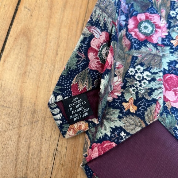 Vtg The Lodge Floral Cotton USA Made Men's Tie - Picture 4 of 4